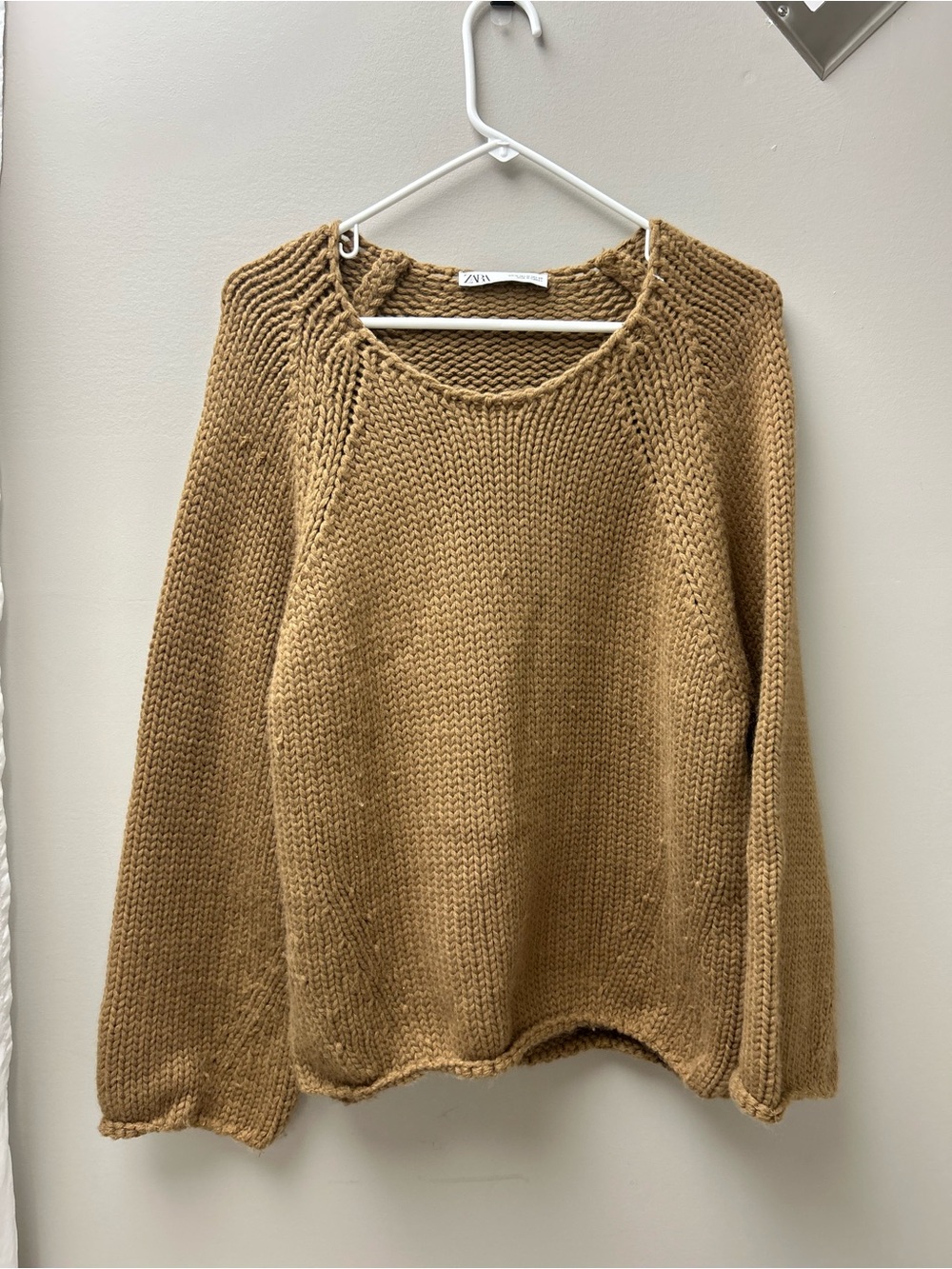 Zara Women’s Brown Chunky Knit Sweater